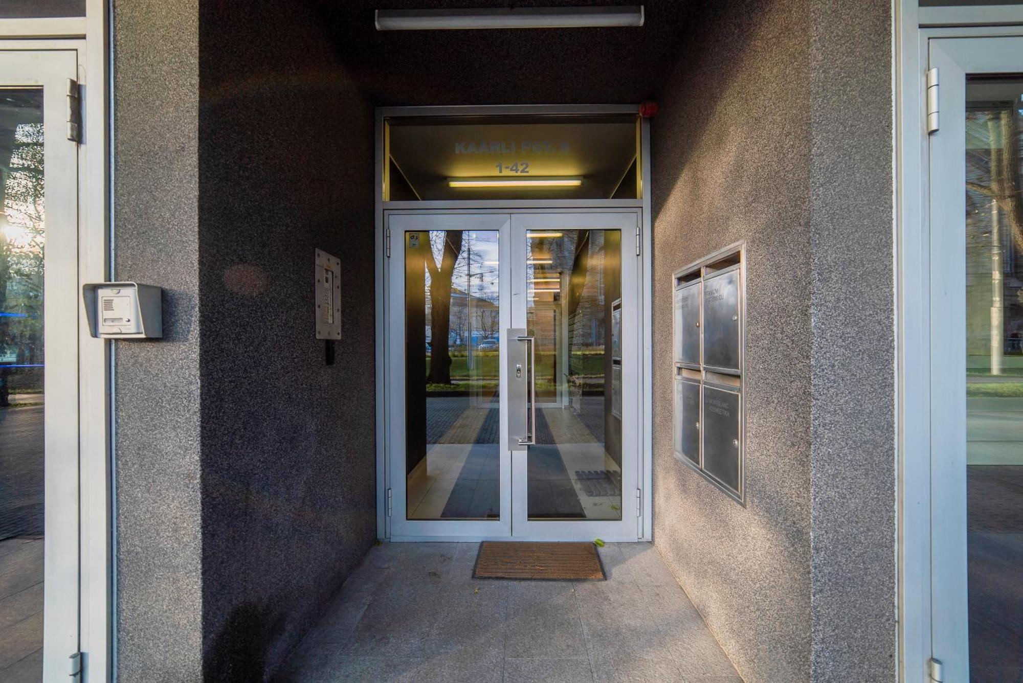 Romeo Family Kaarli Apartment Tallin Exterior foto