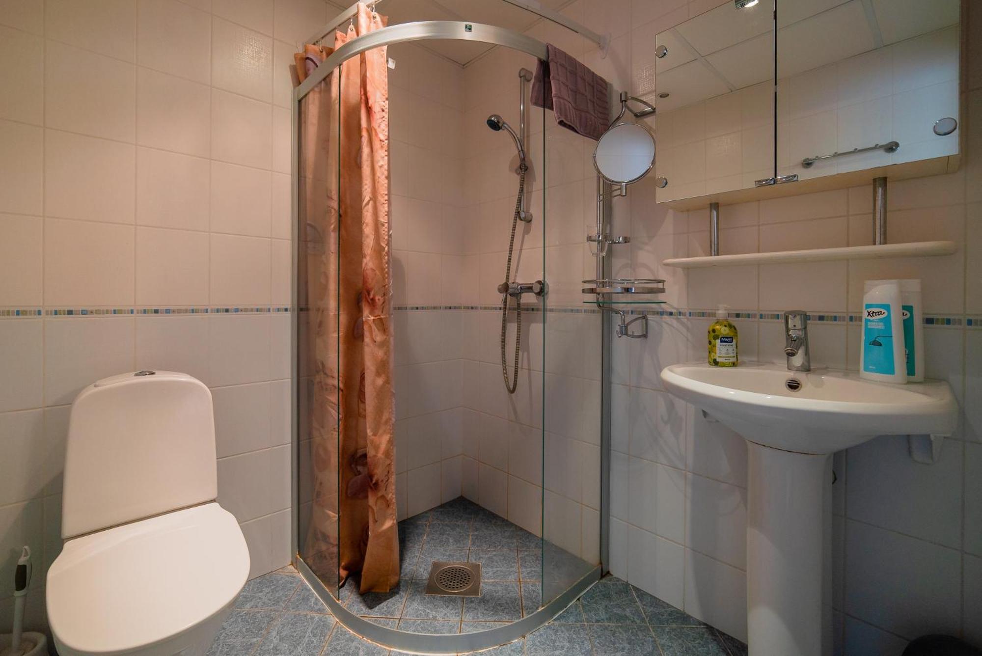 Romeo Family Kaarli Apartment Tallin Exterior foto